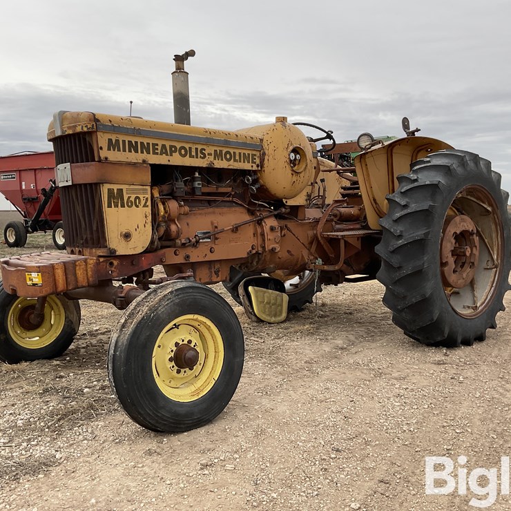 1964 MINNEAPOLIS MOLINE M602
