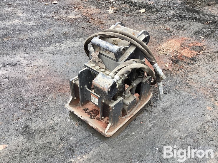 2012-bobcat-e35-image-7