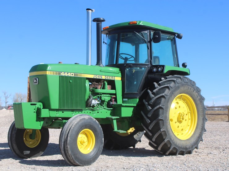 john-deere-4440-image-65