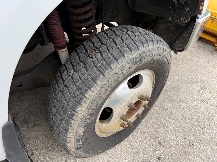 2010-ford-f350-image-30