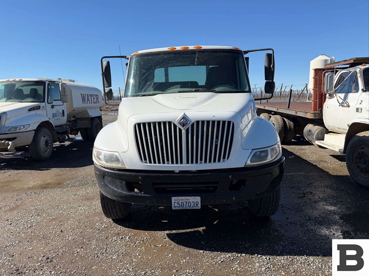 2007-international-durastar-4300-image-6