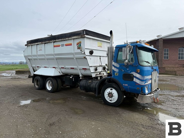 1996-volvo-wx-feed-truck---albany,-or-image-7