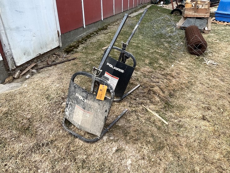 #7257-•-(2)-polaris-snowmobile-jack-stands-image-1