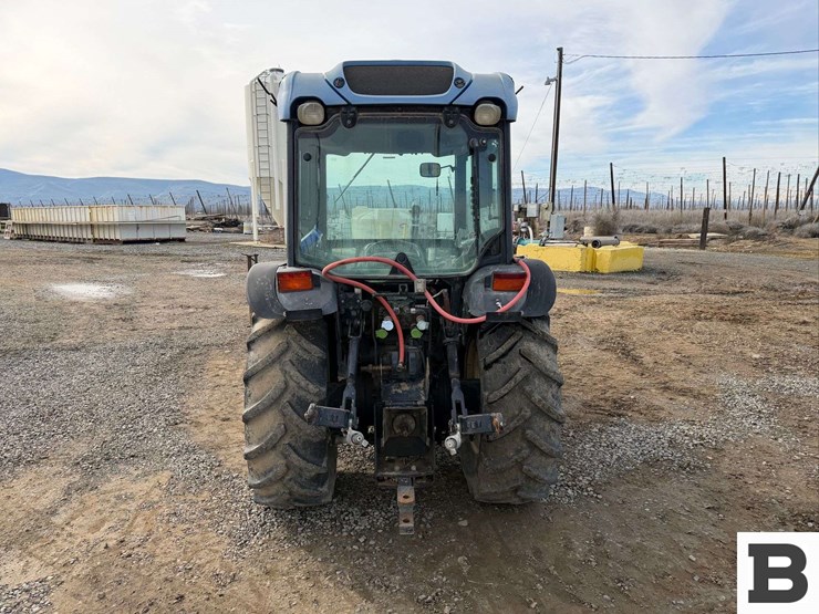 2008-new-holland-tn85fa-image-4