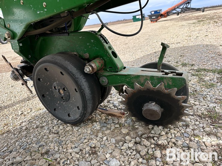john-deere-1700-image-20