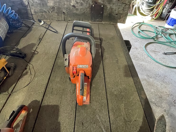 #7201-•-husqvarna-chain-saw-image-6