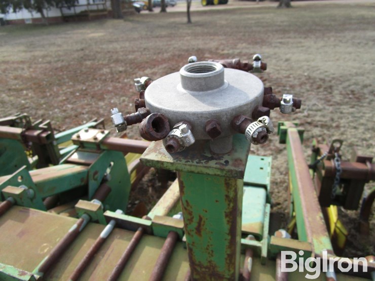 john-deere-885-image-10