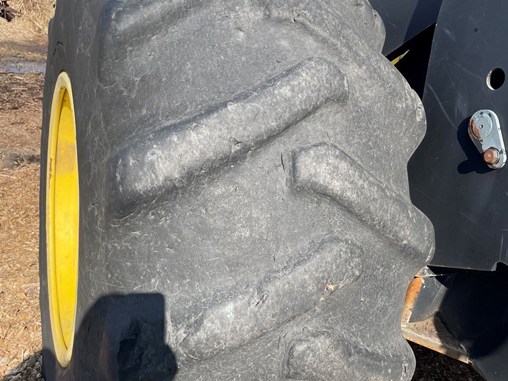 2005-deere-643j-image-52