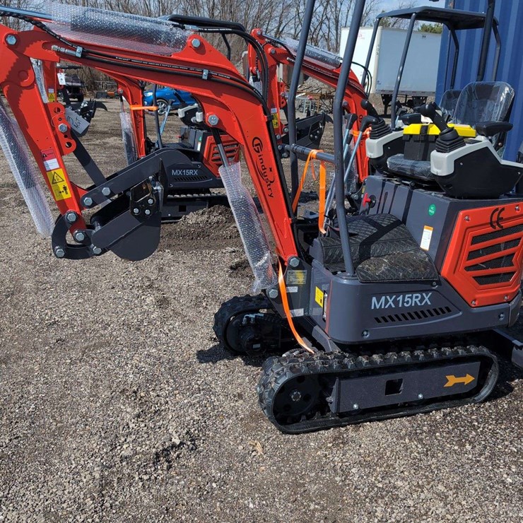 CFG Industrial Mini Excavator - MX15RX