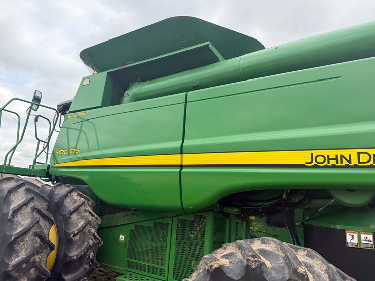 2009-john-deere-9670-sts-image-24
