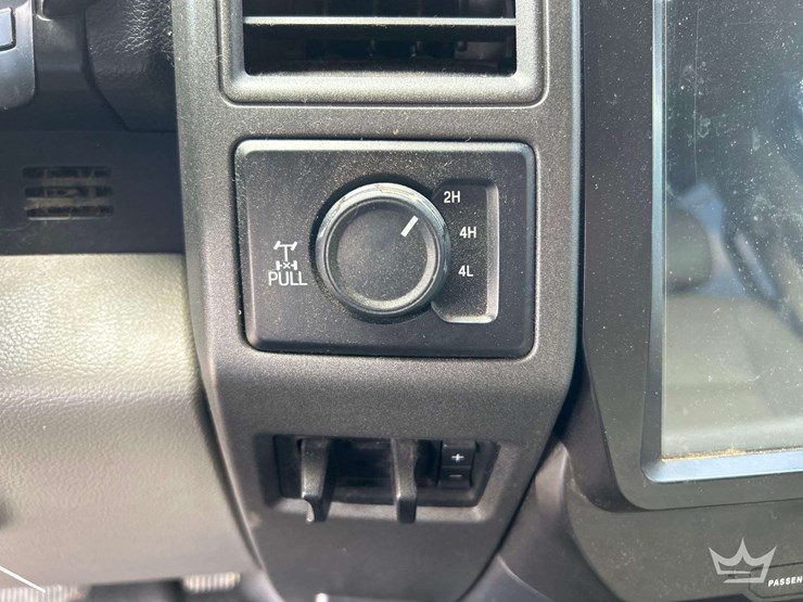 2019-ford-f250-image-18