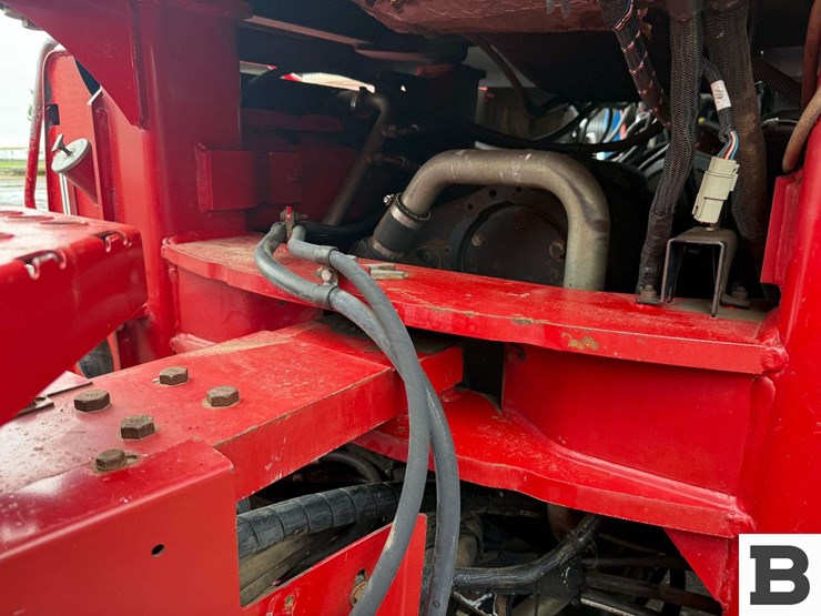 case-ih-stx375-image-40