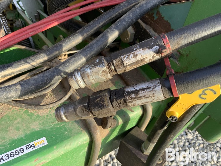 john-deere-7300-image-15