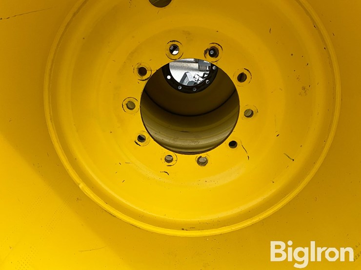 john-deere-10-image-13