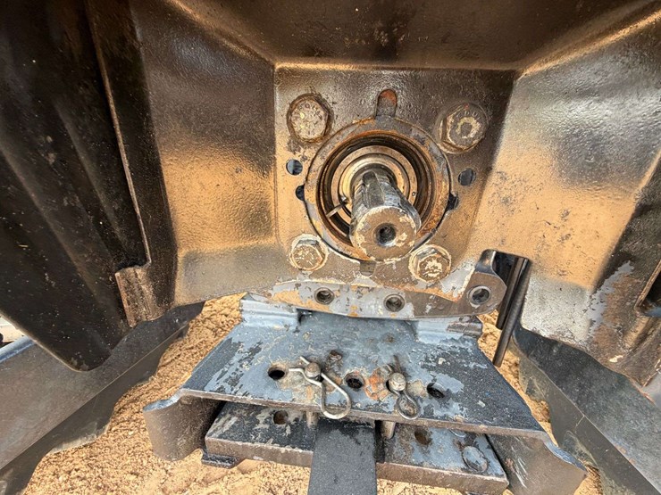 1998-new-holland-ts100-image-12