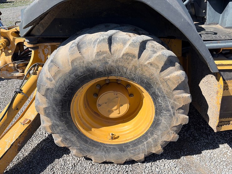 deere-310sj-image-16