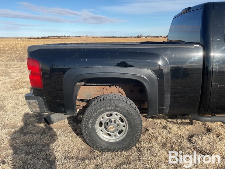 2008-chevrolet-silverado-2500-image-19