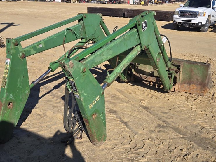 john-deere-260-image-7