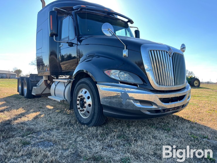 2009-international-prostar-image-3