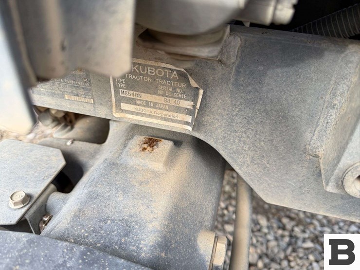 2014-kubota-m8540hd-image-13