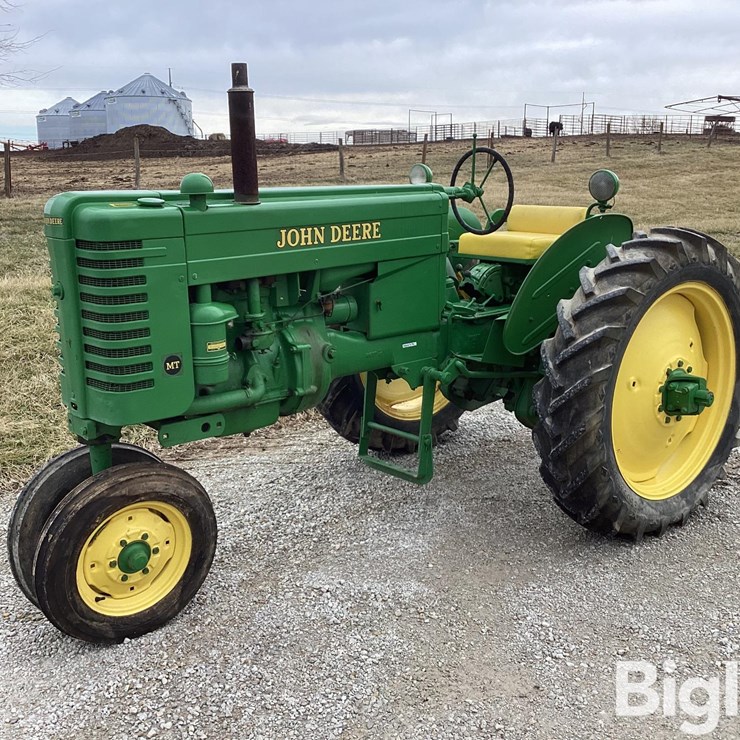 JOHN DEERE MT