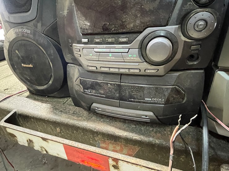 #7217-•-(2)-bookshelf-stereo-systems-image-13