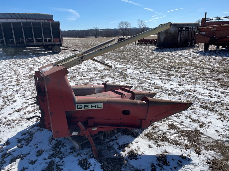 #3270-•-gehl-(2)-row-corn-head-image-4