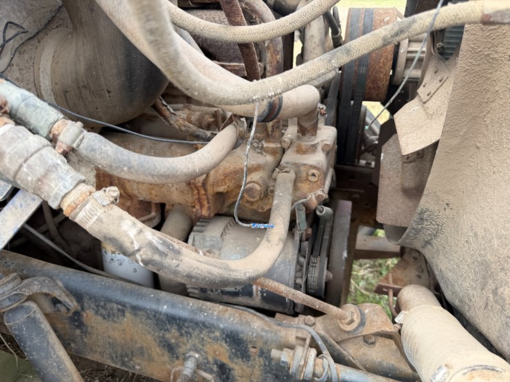 #41247-•-inop-1978-international-f-2275-daycab-truck-image-46