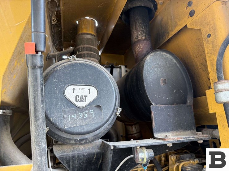 caterpillar-928g-image-45