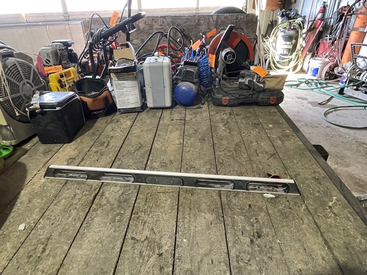 #7216-•-pro-smart-level-image-1