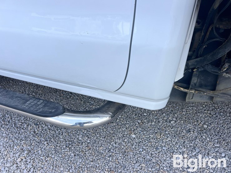 2015-chevrolet-silverado-3500-image-10