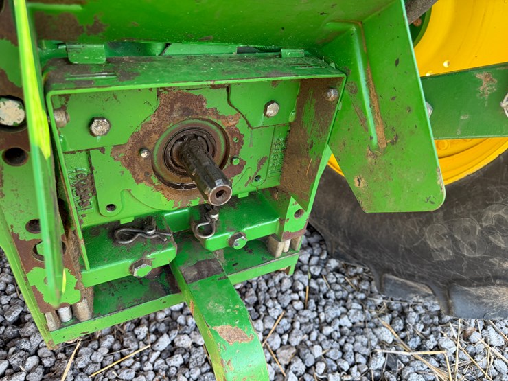 2017-john-deere-6120m-image-17