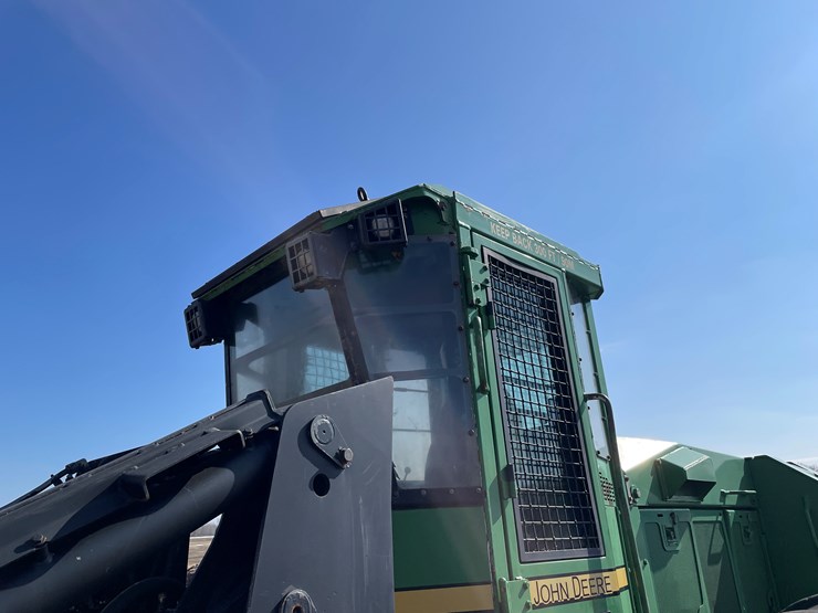 2005-deere-643j-image-33