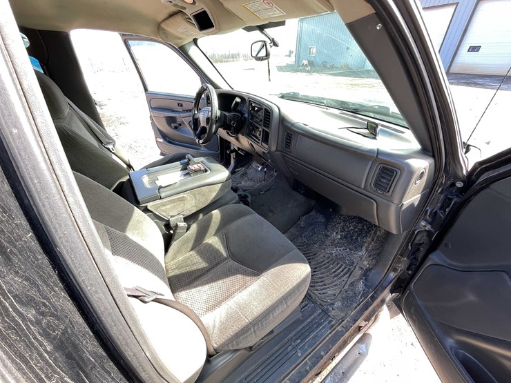 2007-chevrolet-2500hd-image-39