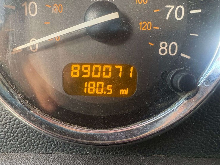 2013-peterbilt-367-image-9