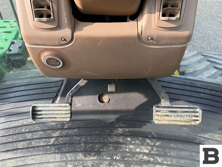 2003-john-deere-8520t-image-71