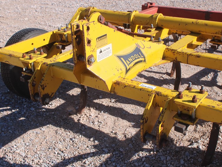 #2028-•-landoll-9-shank-chisel-plow-image-11