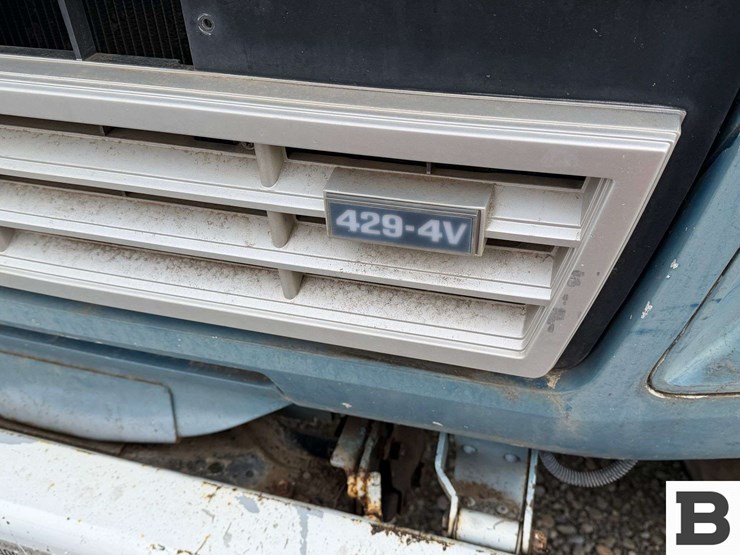 1990-ford-f700-image-45