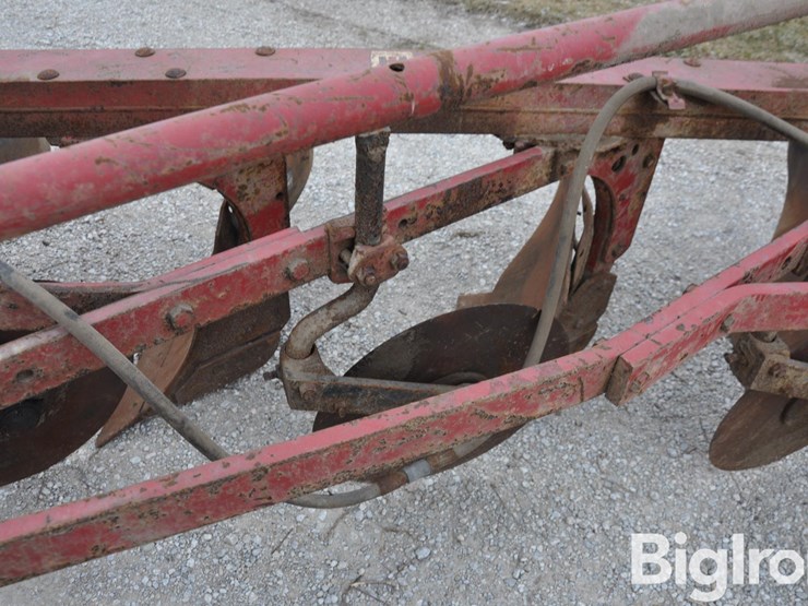 international-550-image-14