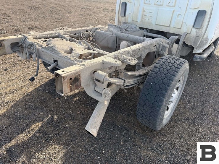 2018-chevrolet-silverado-3500-image-19