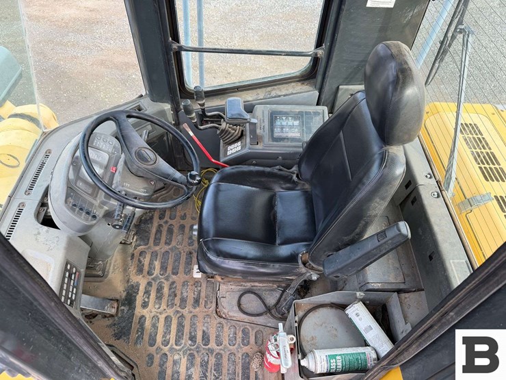 2001-komatsu-wa380-3-image-88