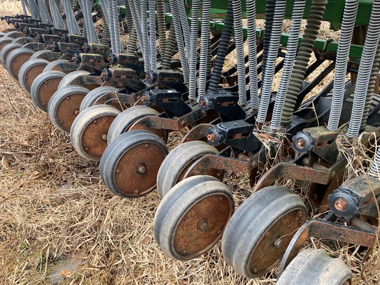 great-plains-solid-stand-30-image-10