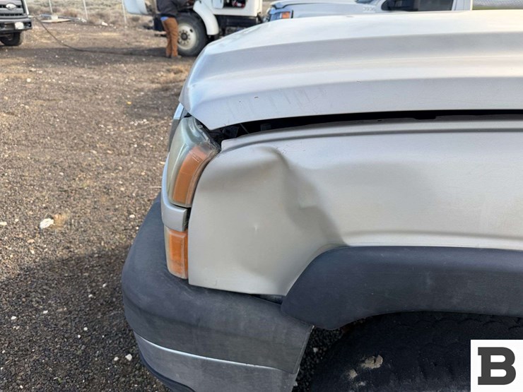 2005-chevrolet-silverado-3500-image-8