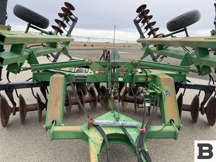 john-deere-650-image-15