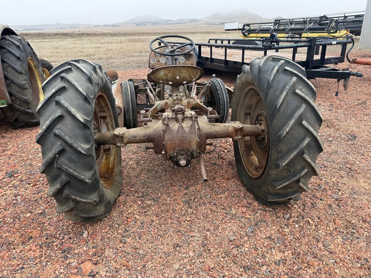 ferguson-30-parts-tractor-image-3