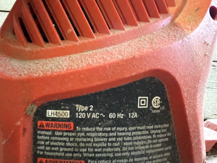 #7203-•-(2)-leaf-blowers-image-20