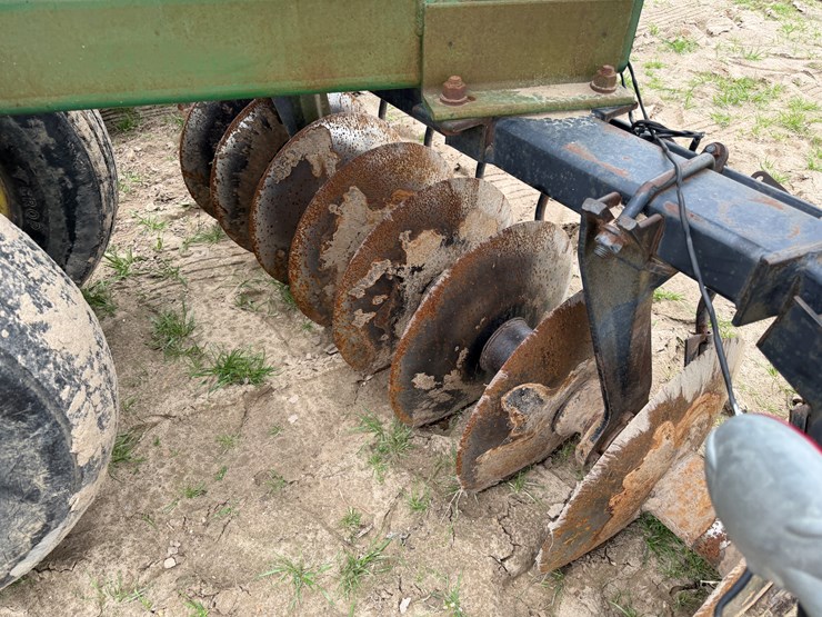 john-deere-25-image-30