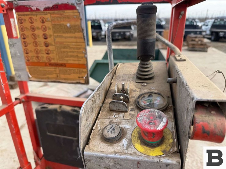 2008-skyjack-sjiii3219-image-12