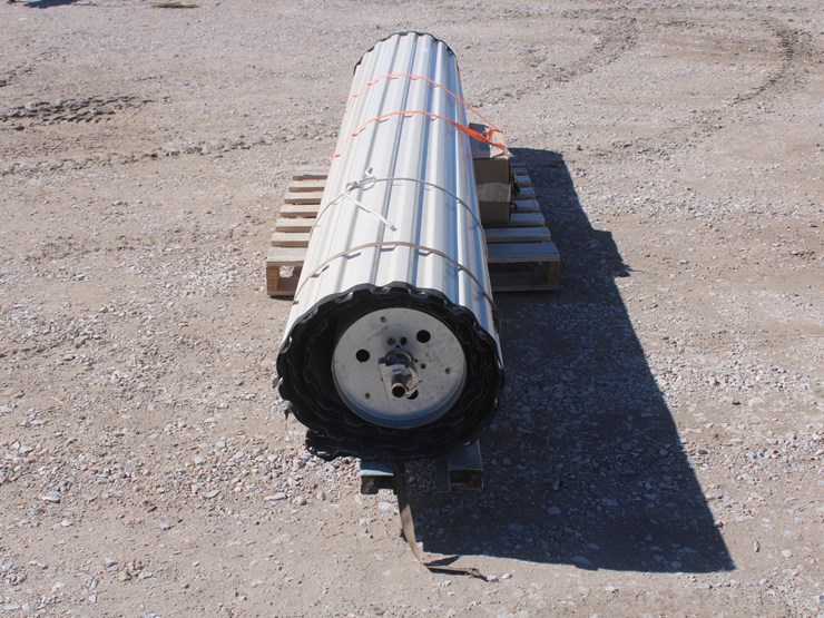 #2072-•-rollup-door-with-hardware-image-4