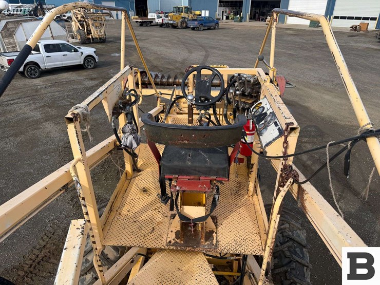 1995-international-915-image-42